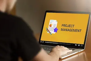 IT Support Project Management Guide 2024: Top 10 Strategies, Benefits, & Steps